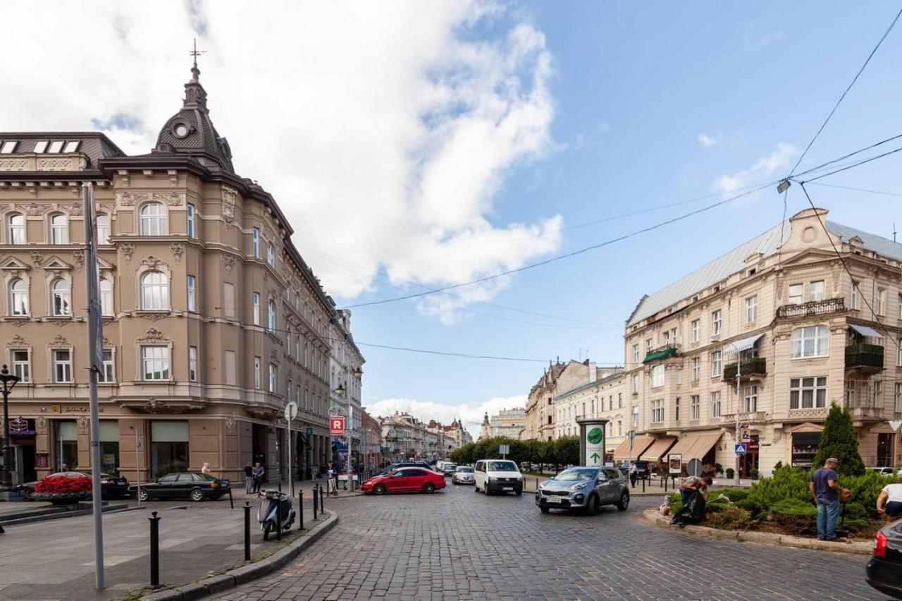 Lovely On Drahomanova Street Апартаменты *